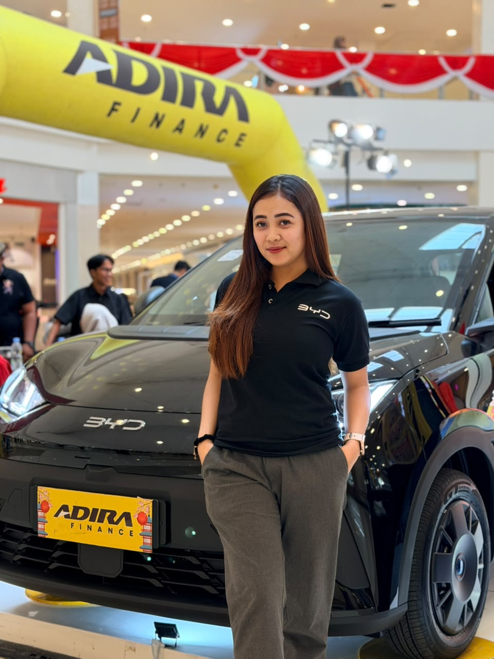 Amanda, Sales Executive BYD Harmony Karawang